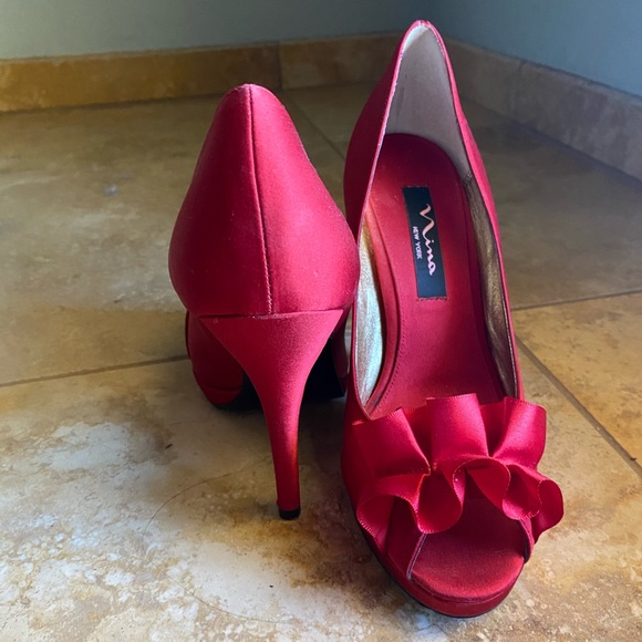 Nina Ruffle Heels - Picture 4 of 4